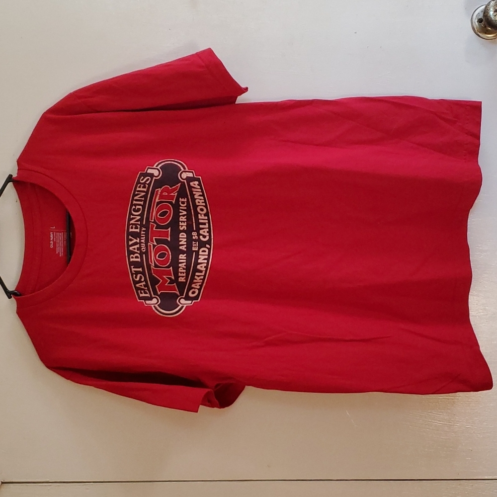 Old navy red tee